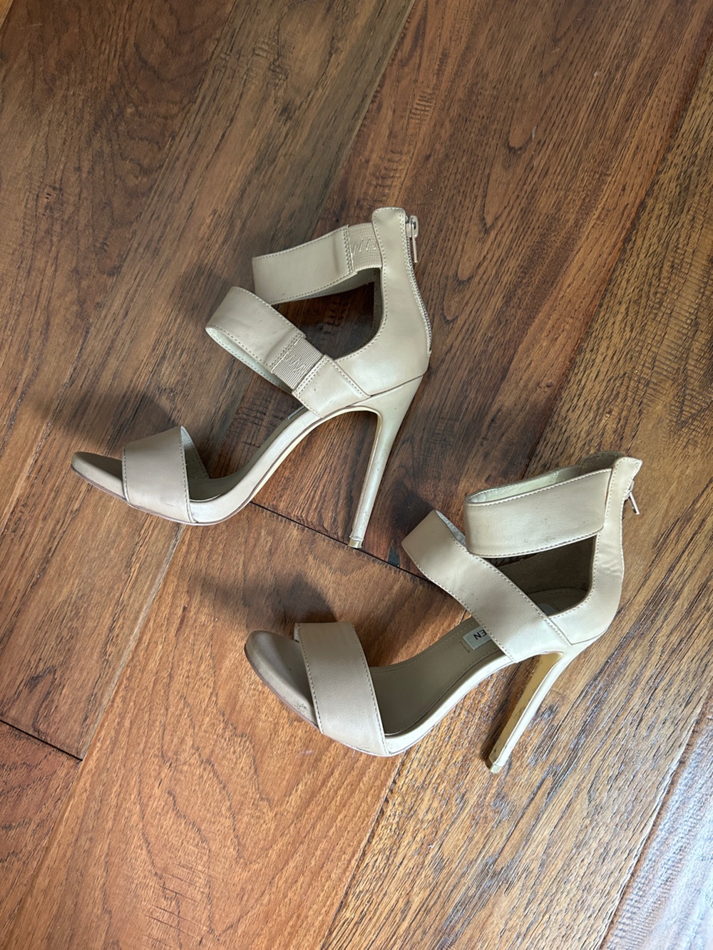 Steve Maddens Women's Nude Strappy High Heel Sandals - Size 6